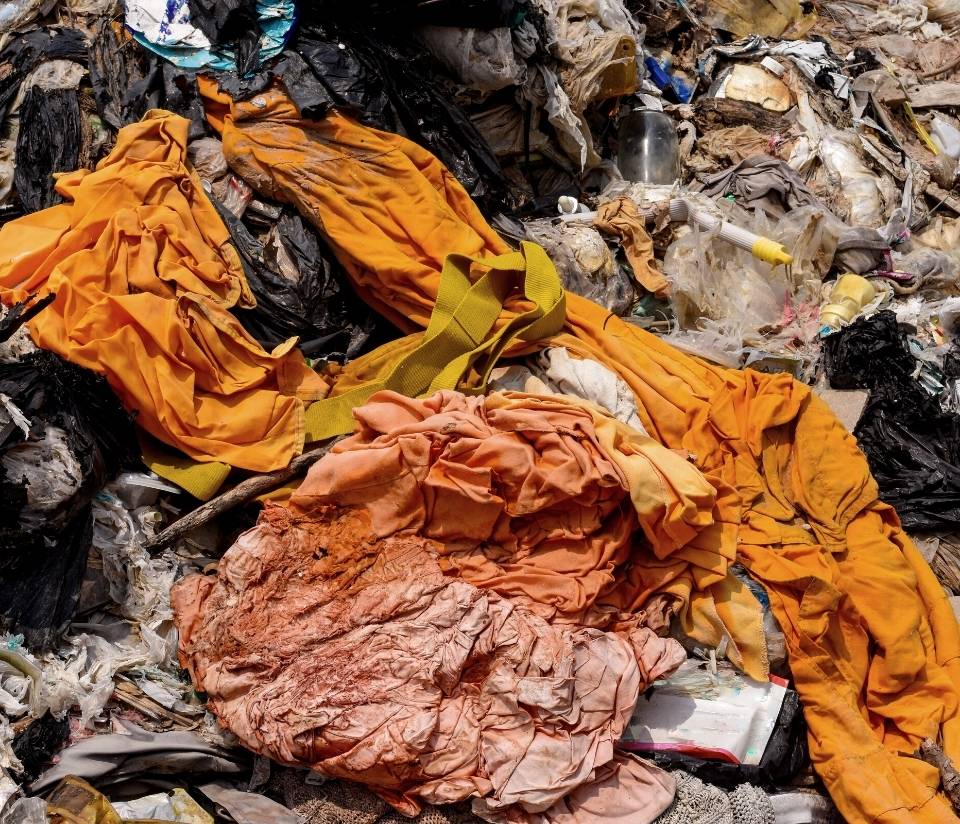 Fast fashion waste clothing